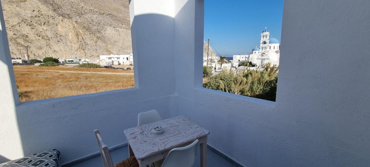Aparthotel Three Harites Perissa  Exterior foto
