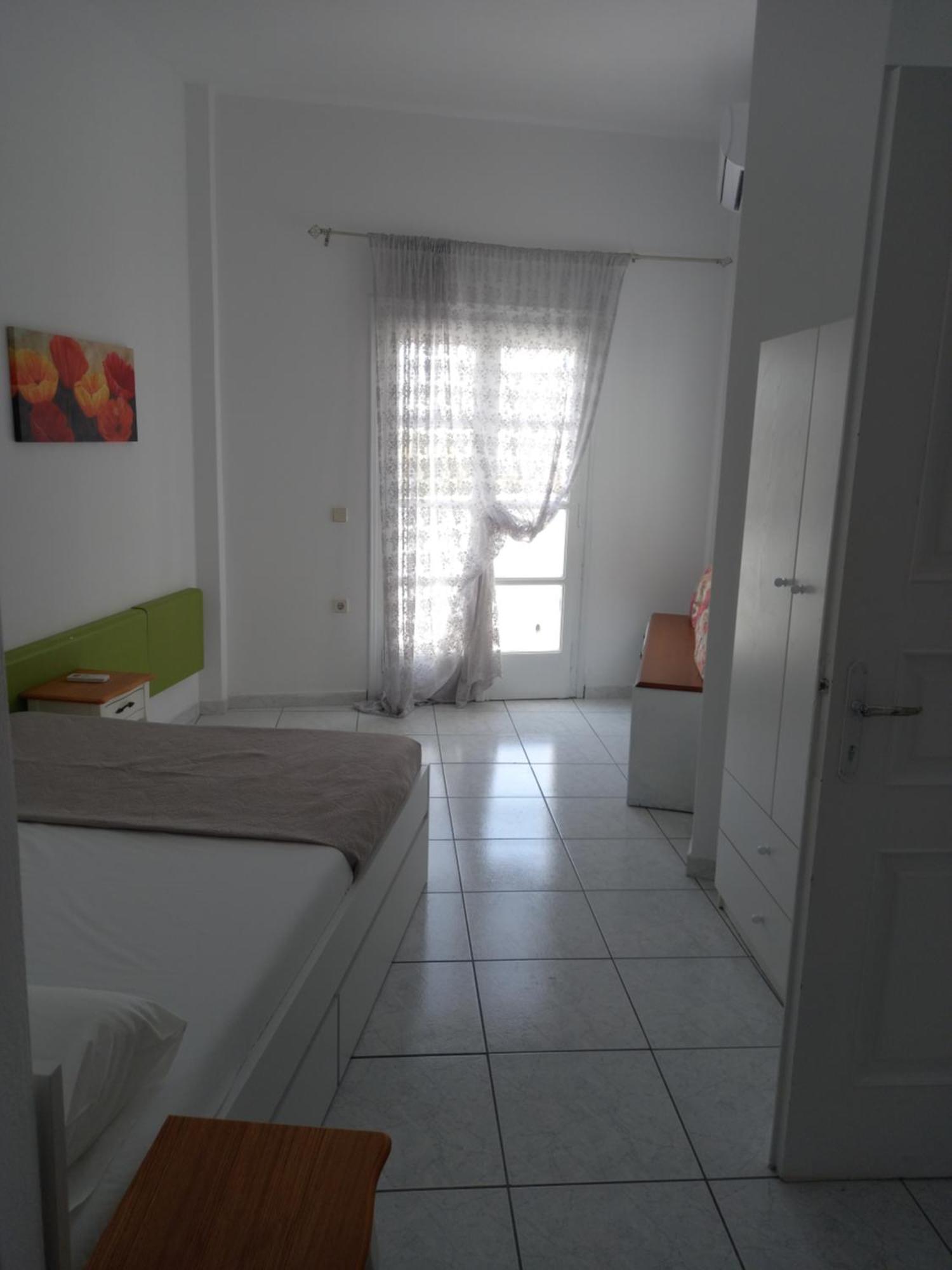 Aparthotel Three Harites Perissa  Zimmer foto