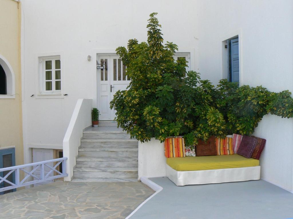 Aparthotel Three Harites Perissa  Exterior foto